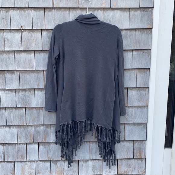 Garnet Hill Open front sleeved cape - Picture 6 of 9